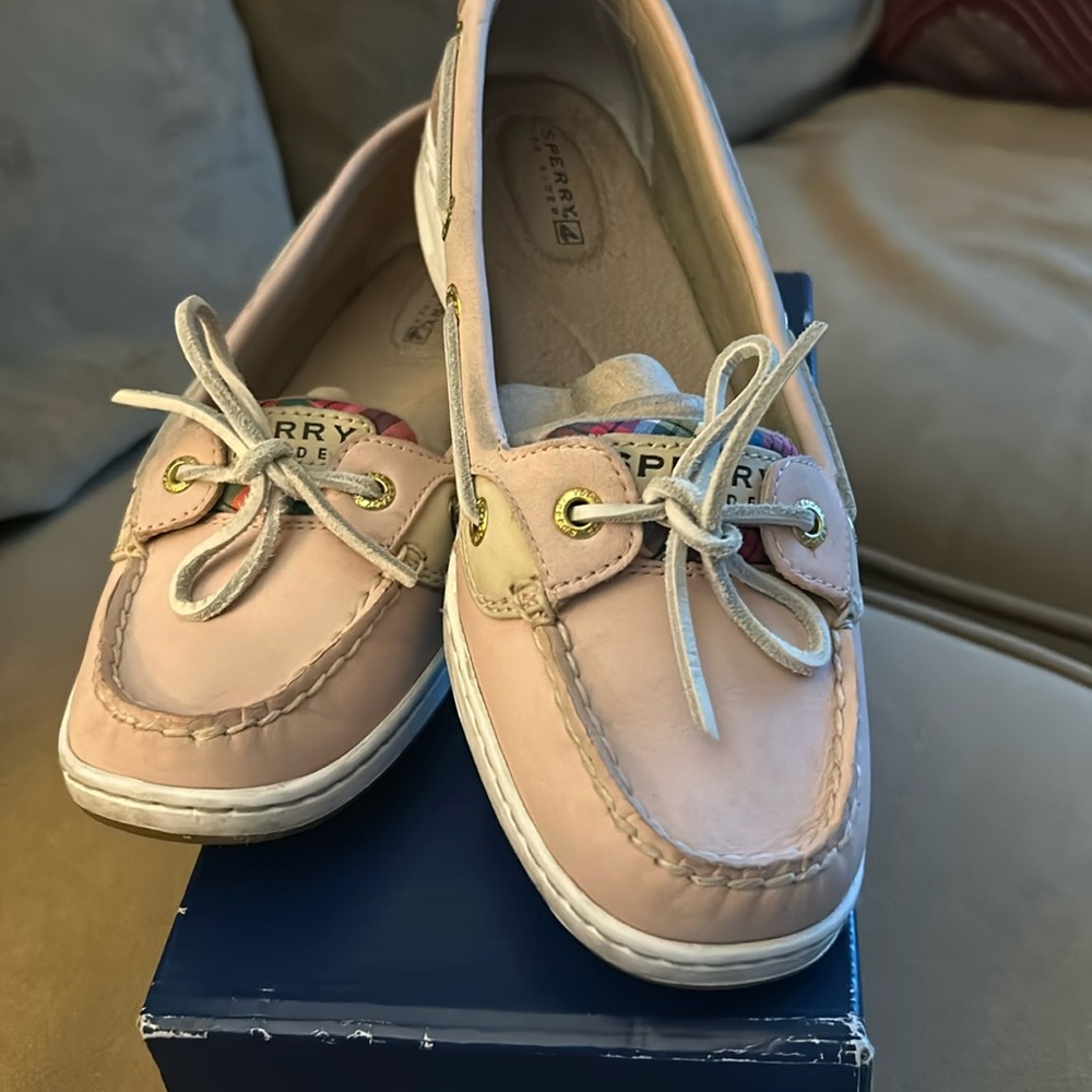 Size 7 1/2 Angelfish Light Rose/Plaid Sperry Slip On Loafer